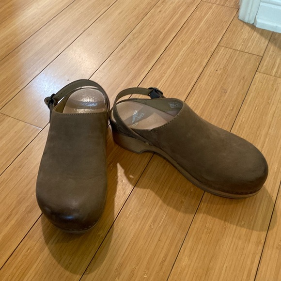 Dansko clogs size 7 burnished leather - Picture 2 of 10